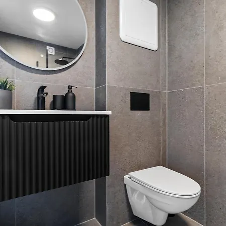 Exclusive アパート